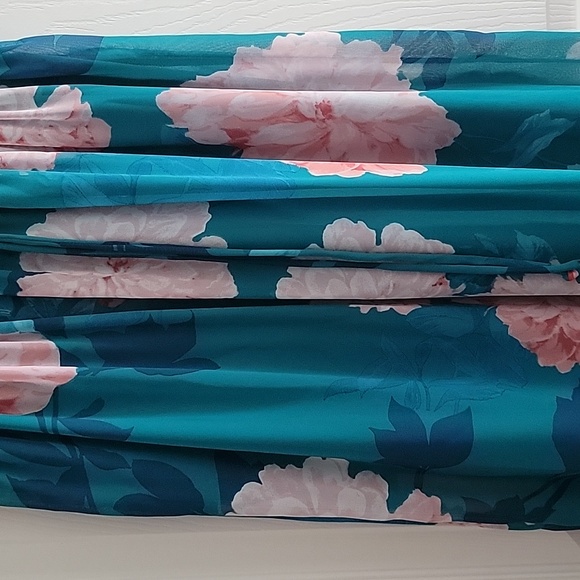 Teal Floral Maxi Dress - Picture 4 of 4